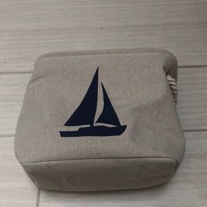 NWT TM designs collapsible bin